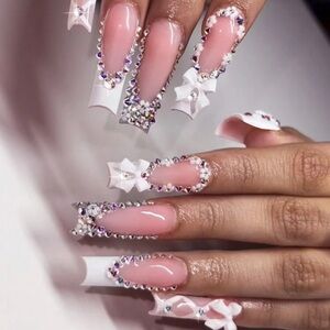 24pc Press On Nail Set from the Nail Bar 💅